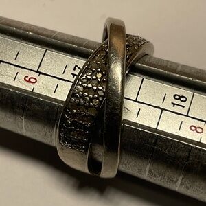 DBJ Sterling Silver Diamond Wrap Band Ring. Size 7